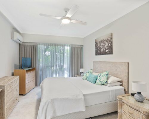 Gold-Coast-3-bedroom-family-garden-view-apartments-room-3 (3)