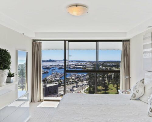 Gold-Coast-superior-3-bedroom-apartments-room-47 (9)