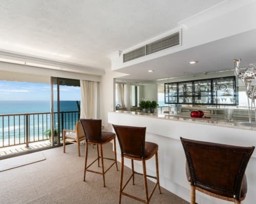 gold-coast-holiday-accommodation-deville-apartments(7)