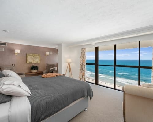 gold-coast-holiday-accommodation-deville-apartments(8)